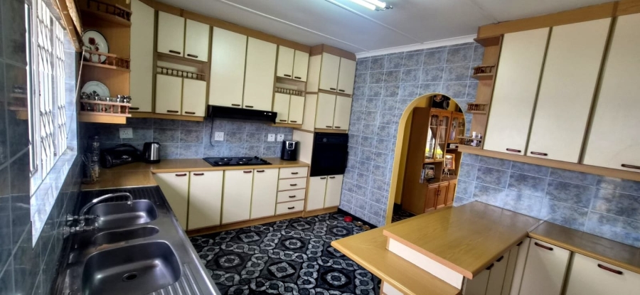 4 Bedroom Property for Sale in New Dawn Park KwaZulu-Natal