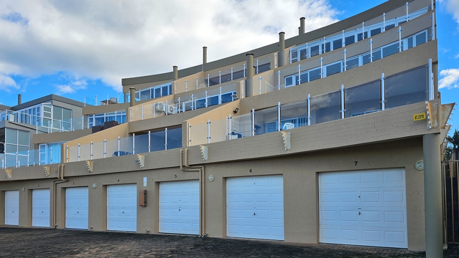  Bedroom Property for Sale in Manaba Beach KwaZulu-Natal