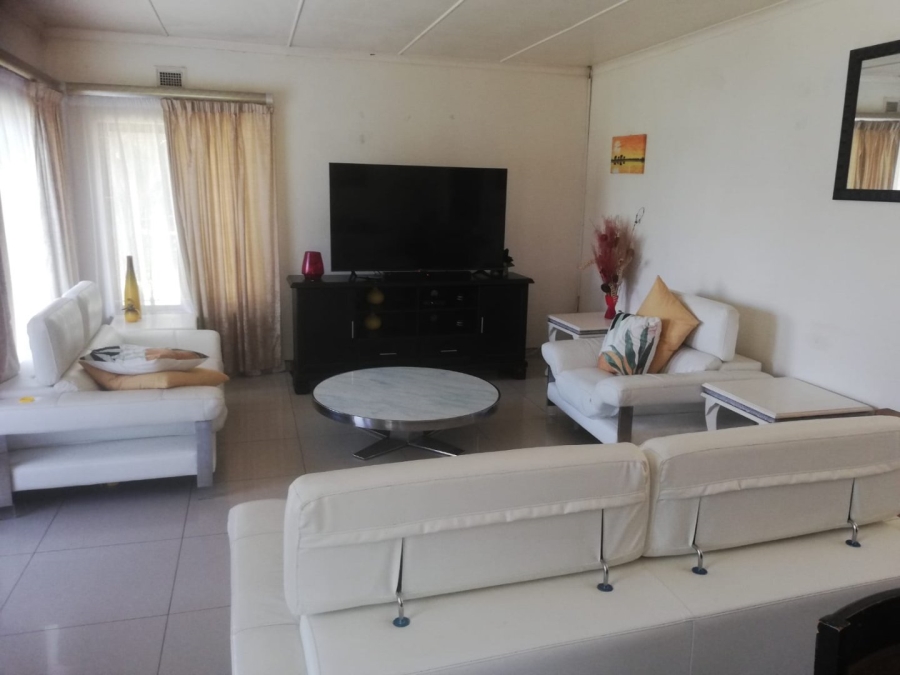 5 Bedroom Property for Sale in Margate KwaZulu-Natal