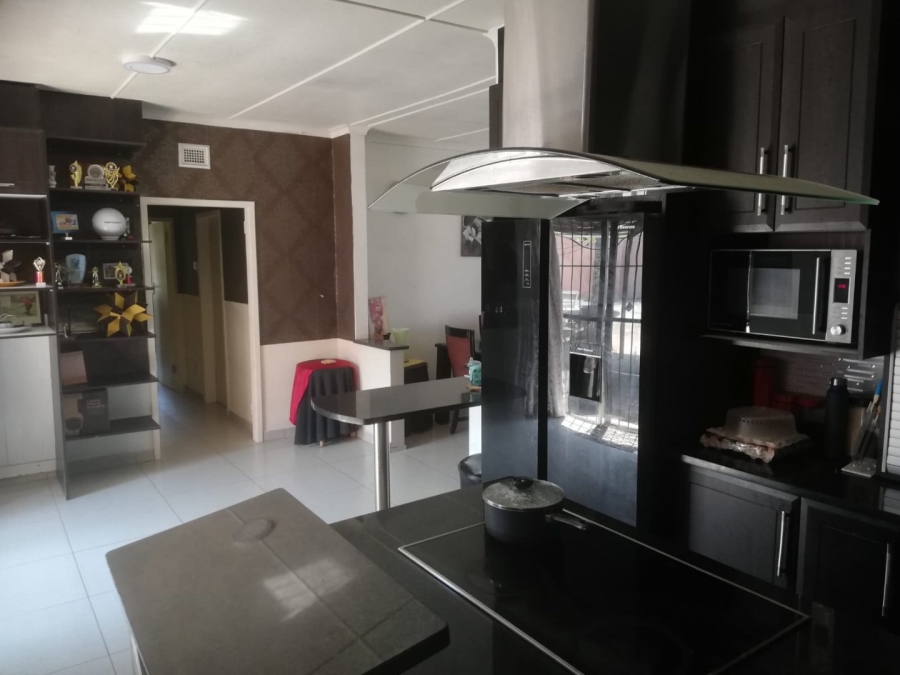 5 Bedroom Property for Sale in Margate KwaZulu-Natal