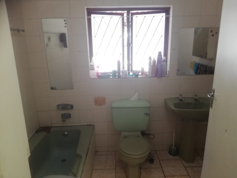 5 Bedroom Property for Sale in Margate KwaZulu-Natal