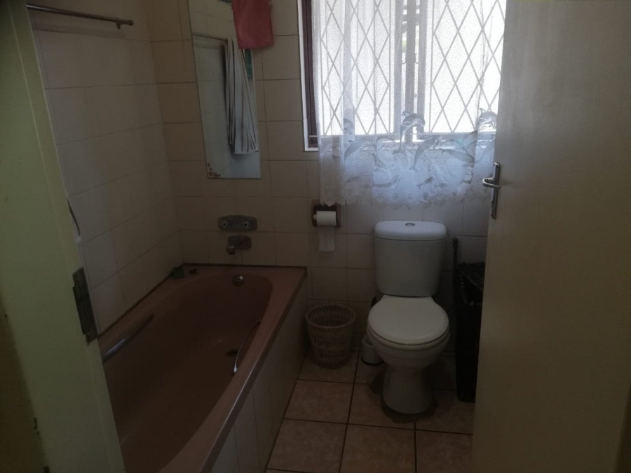 5 Bedroom Property for Sale in Margate KwaZulu-Natal