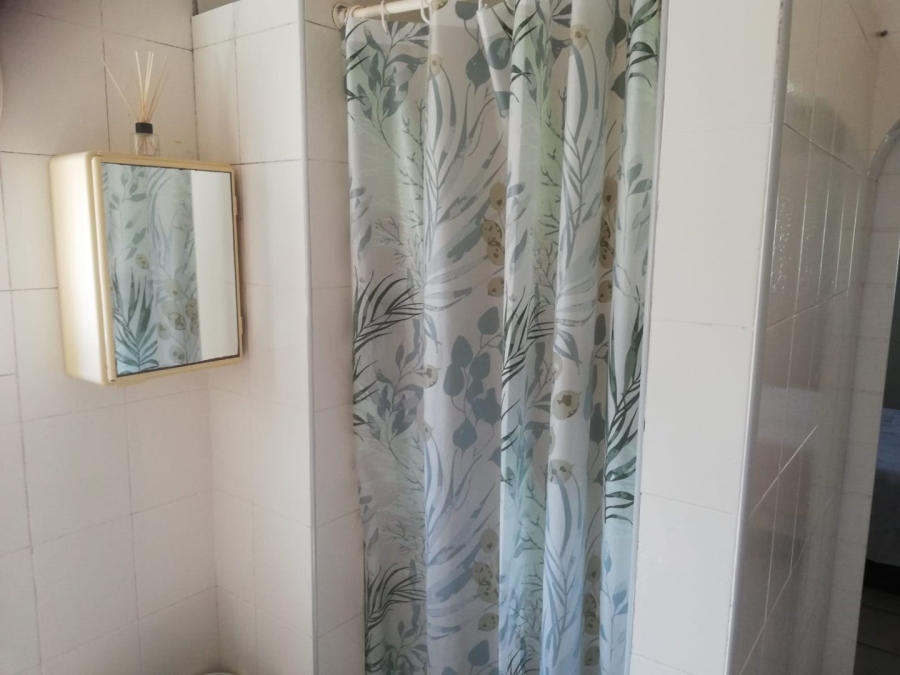 5 Bedroom Property for Sale in Margate KwaZulu-Natal