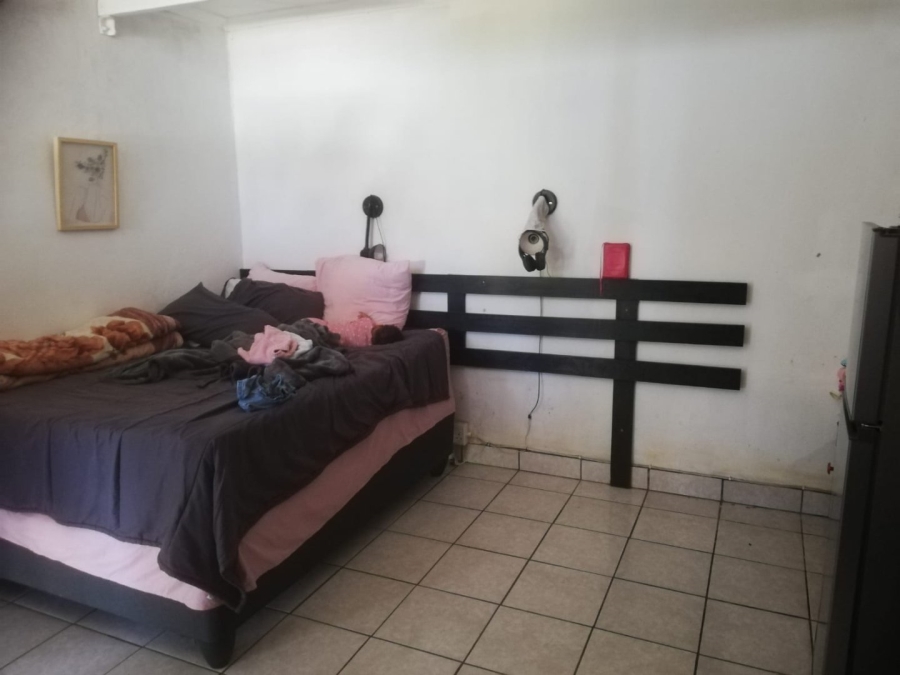 5 Bedroom Property for Sale in Margate KwaZulu-Natal
