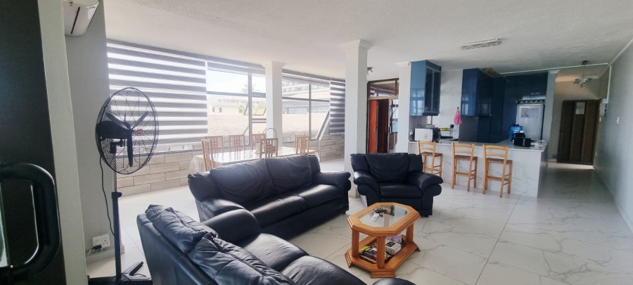 3 Bedroom Property for Sale in Manaba Beach KwaZulu-Natal