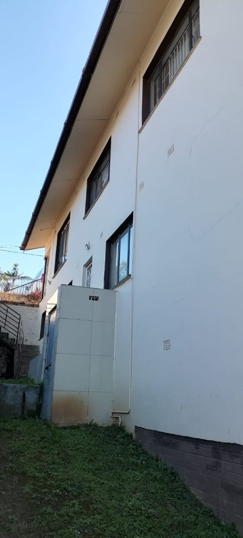 8 Bedroom Property for Sale in Clare Estate KwaZulu-Natal