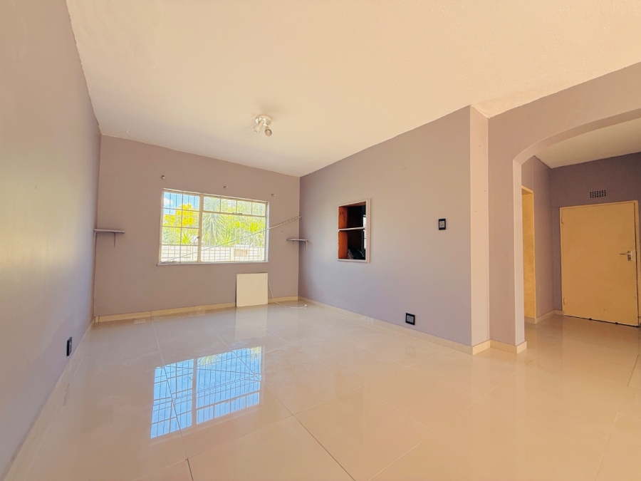 To Let 3 Bedroom Property for Rent in Huttenheights KwaZulu-Natal