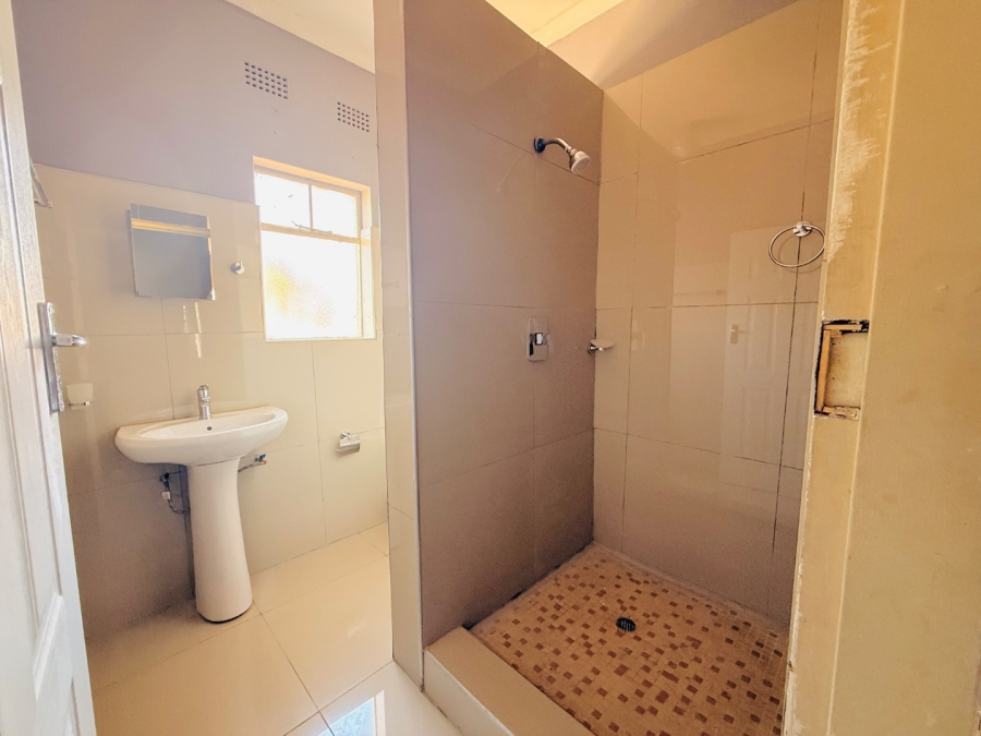 To Let 3 Bedroom Property for Rent in Huttenheights KwaZulu-Natal