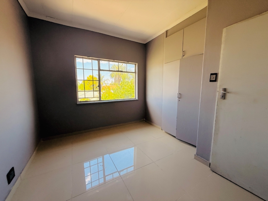 To Let 3 Bedroom Property for Rent in Huttenheights KwaZulu-Natal