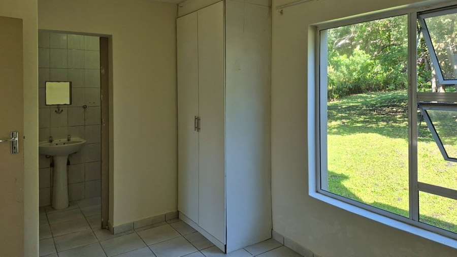 4 Bedroom Property for Sale in Uvongo KwaZulu-Natal