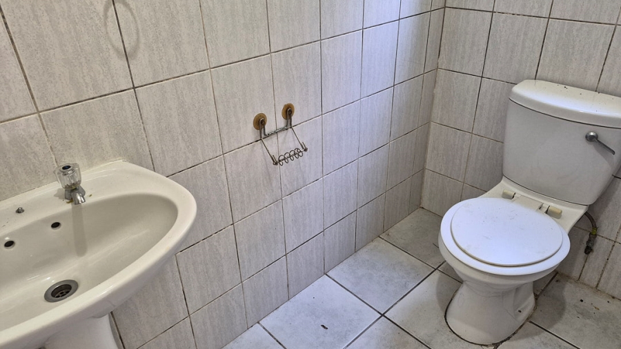 4 Bedroom Property for Sale in Uvongo KwaZulu-Natal