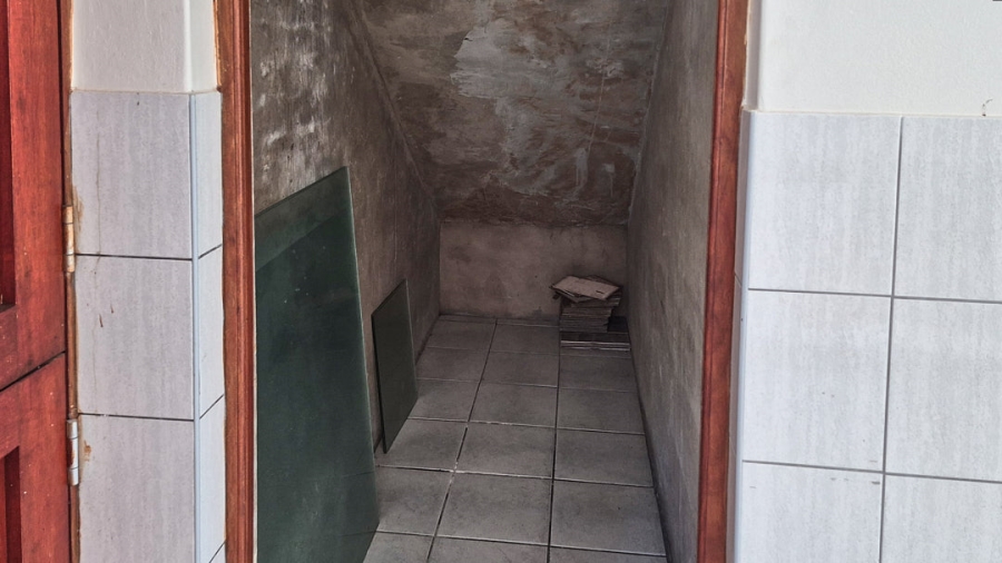 4 Bedroom Property for Sale in Uvongo KwaZulu-Natal