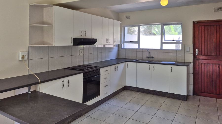 4 Bedroom Property for Sale in Uvongo KwaZulu-Natal