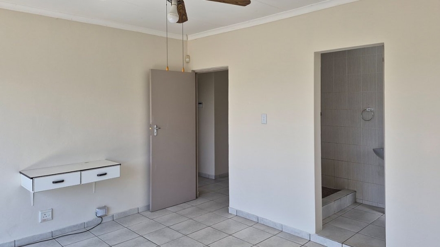 4 Bedroom Property for Sale in Uvongo KwaZulu-Natal