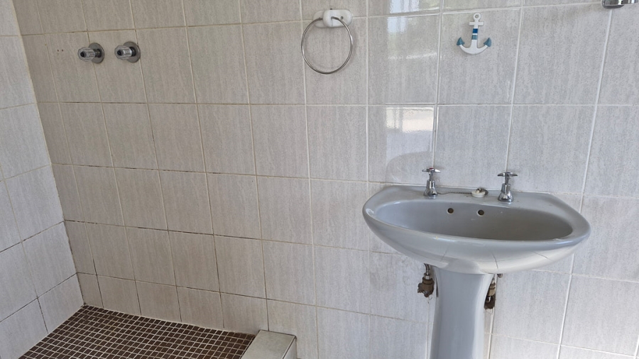 4 Bedroom Property for Sale in Uvongo KwaZulu-Natal