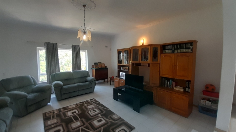 4 Bedroom Property for Sale in Reservoir Hills KwaZulu-Natal