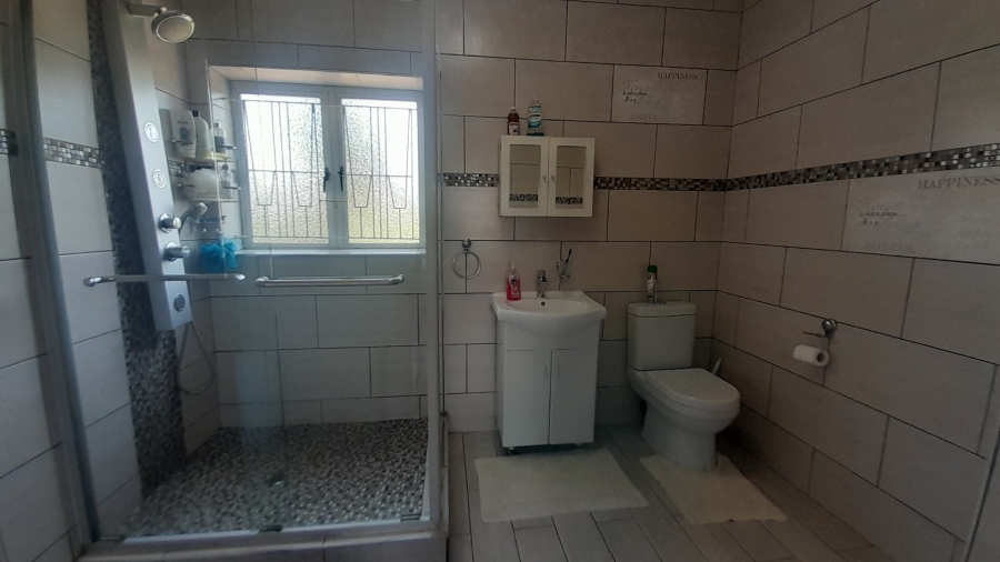 4 Bedroom Property for Sale in Reservoir Hills KwaZulu-Natal