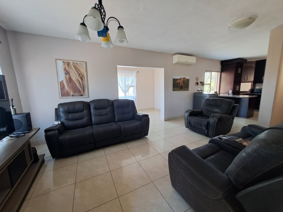 To Let 3 Bedroom Property for Rent in Genazzano KwaZulu-Natal