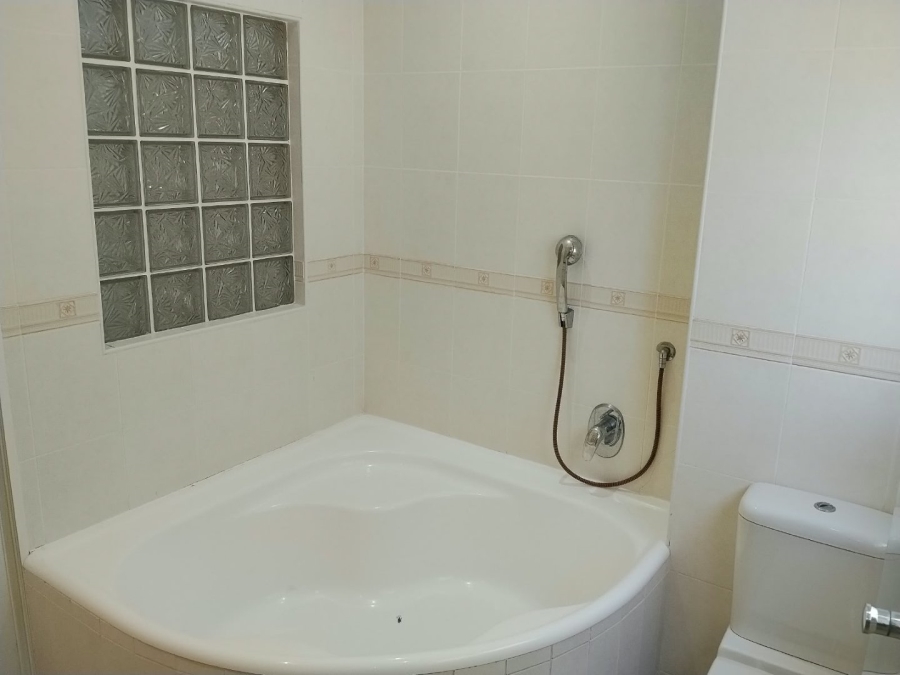 3 Bedroom Property for Sale in Uvongo Beach KwaZulu-Natal