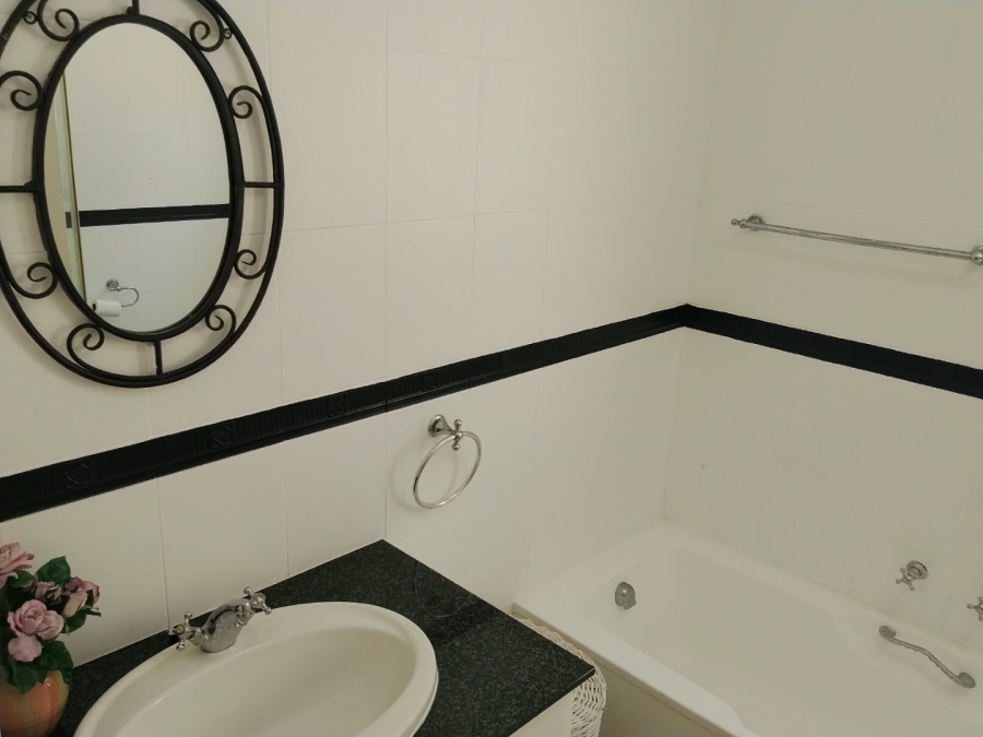 3 Bedroom Property for Sale in Uvongo Beach KwaZulu-Natal