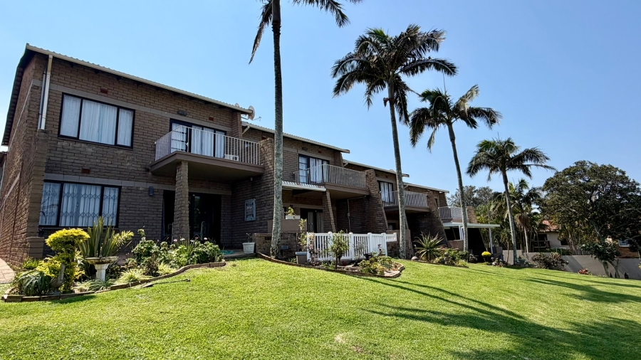 3 Bedroom Property for Sale in Uvongo KwaZulu-Natal