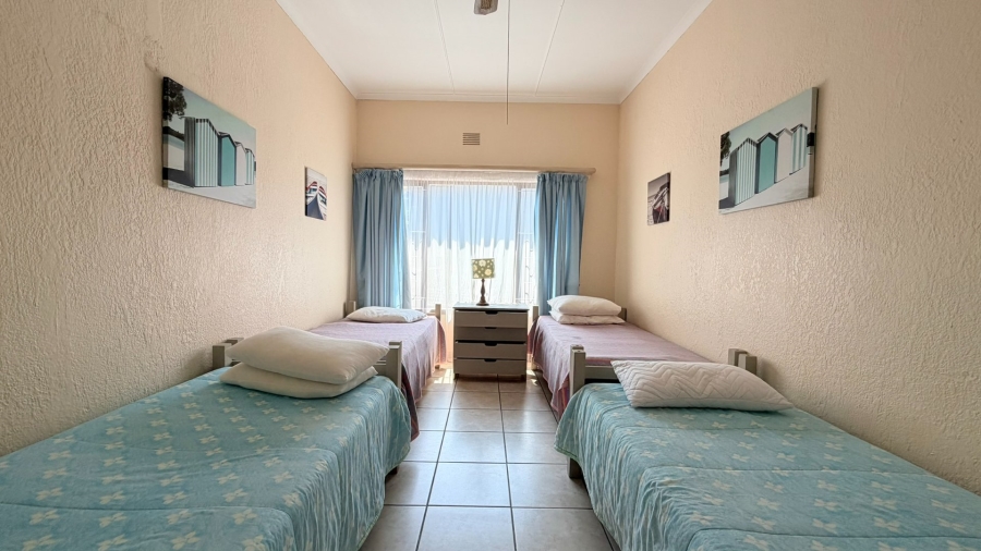 3 Bedroom Property for Sale in Uvongo KwaZulu-Natal