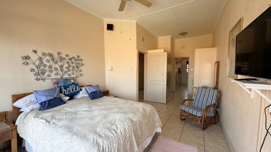 3 Bedroom Property for Sale in Uvongo KwaZulu-Natal