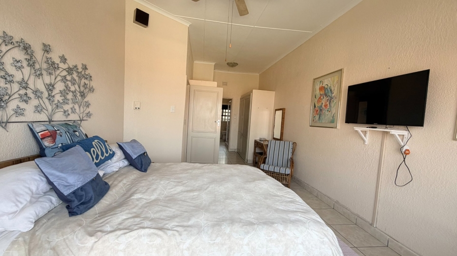 3 Bedroom Property for Sale in Uvongo KwaZulu-Natal