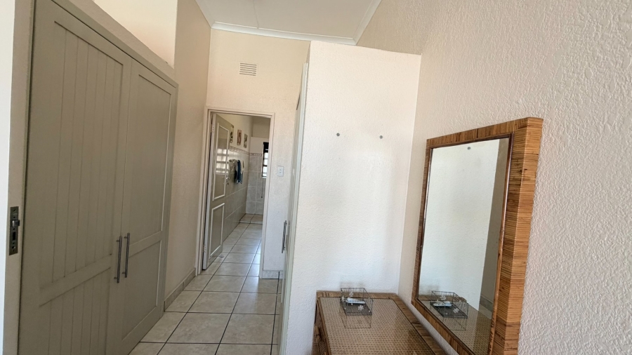 3 Bedroom Property for Sale in Uvongo KwaZulu-Natal