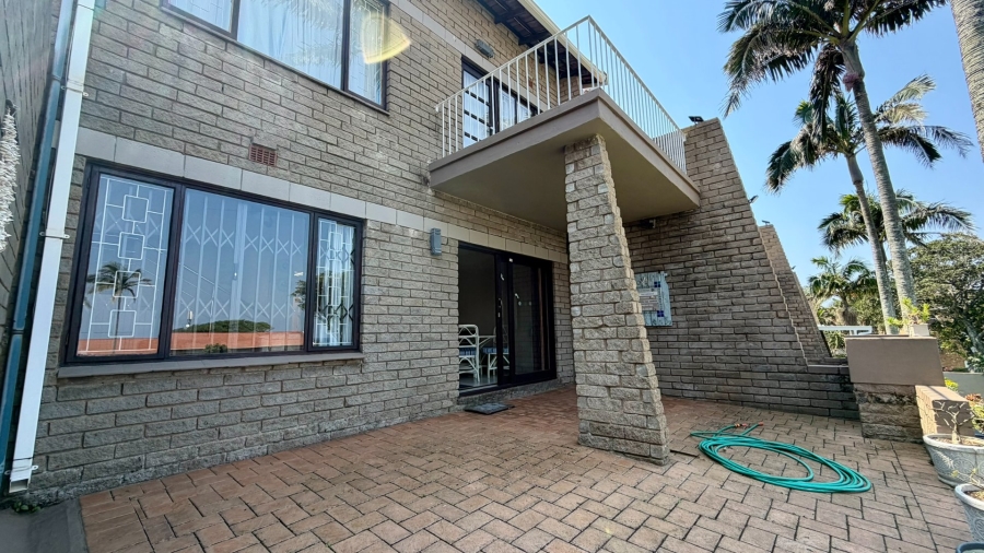3 Bedroom Property for Sale in Uvongo KwaZulu-Natal