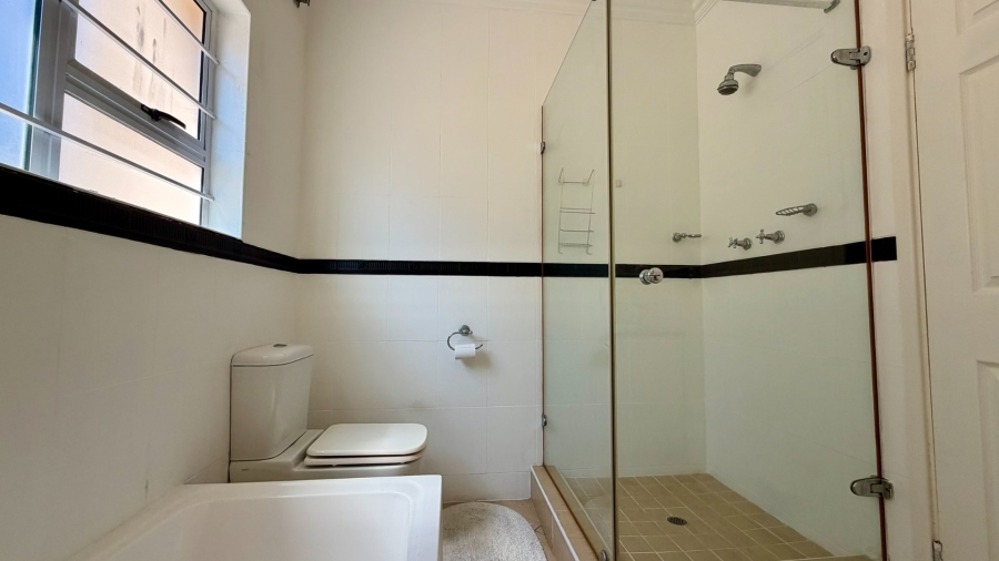 3 Bedroom Property for Sale in Uvongo KwaZulu-Natal