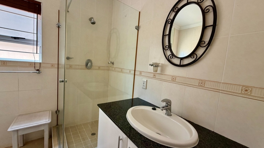 3 Bedroom Property for Sale in Uvongo KwaZulu-Natal