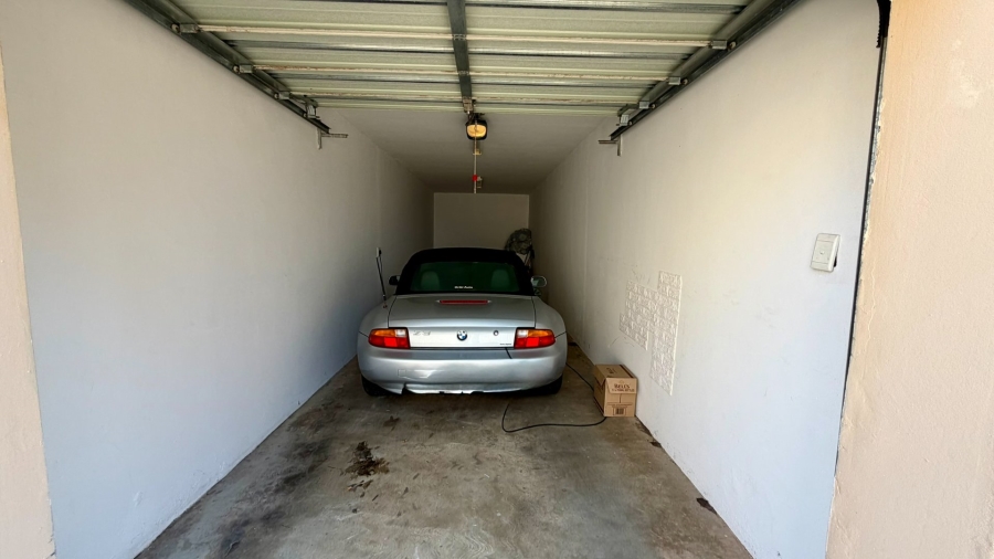 3 Bedroom Property for Sale in Uvongo KwaZulu-Natal