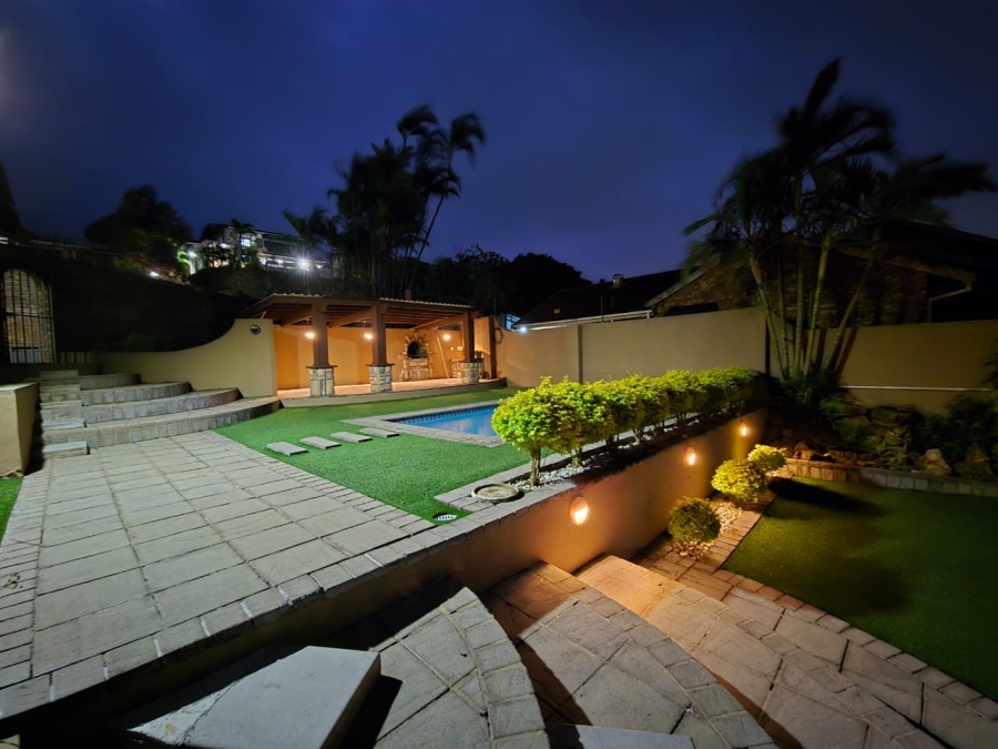 4 Bedroom Property for Sale in St Michaels On Sea KwaZulu-Natal