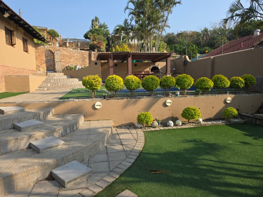 4 Bedroom Property for Sale in St Michaels On Sea KwaZulu-Natal
