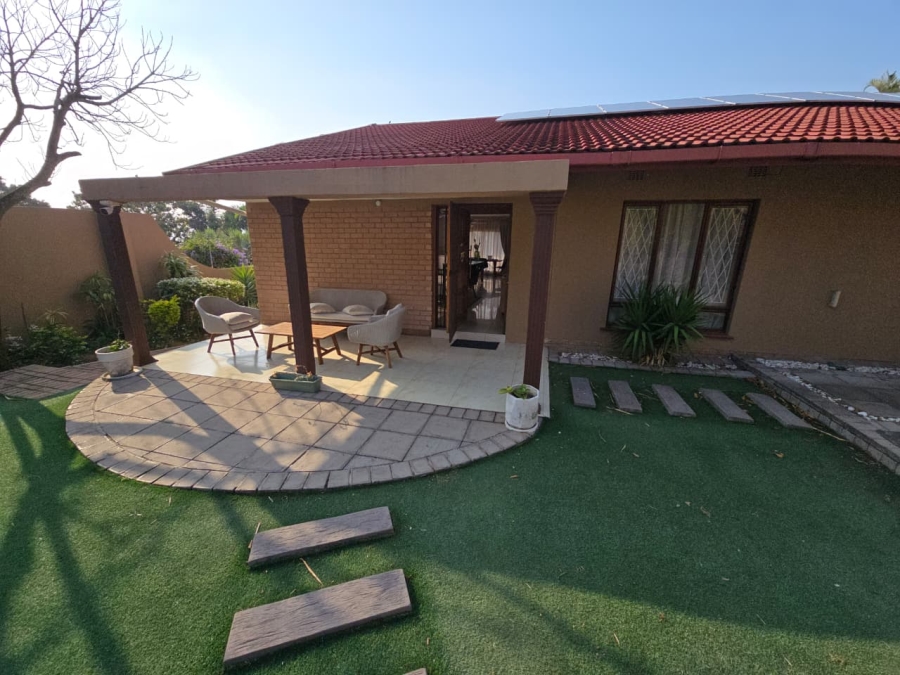 4 Bedroom Property for Sale in St Michaels On Sea KwaZulu-Natal