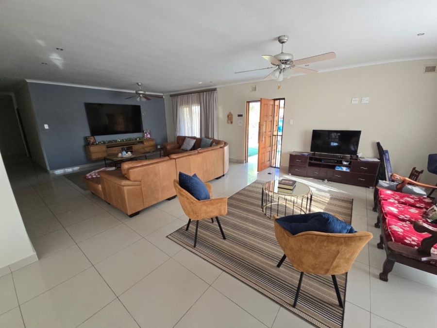 4 Bedroom Property for Sale in St Michaels On Sea KwaZulu-Natal