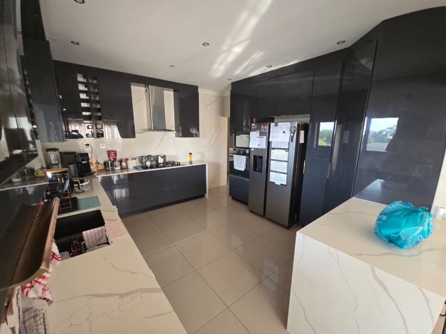 4 Bedroom Property for Sale in St Michaels On Sea KwaZulu-Natal