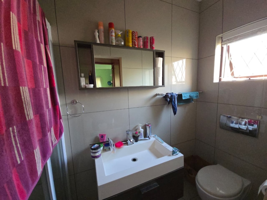 4 Bedroom Property for Sale in St Michaels On Sea KwaZulu-Natal