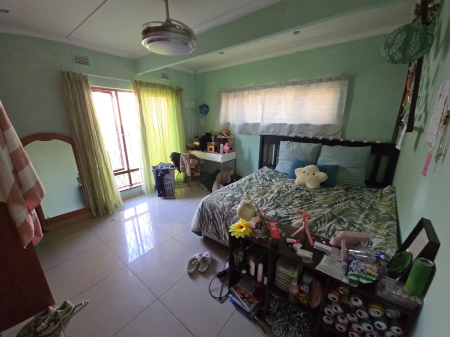 4 Bedroom Property for Sale in St Michaels On Sea KwaZulu-Natal