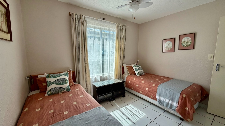 3 Bedroom Property for Sale in Uvongo KwaZulu-Natal