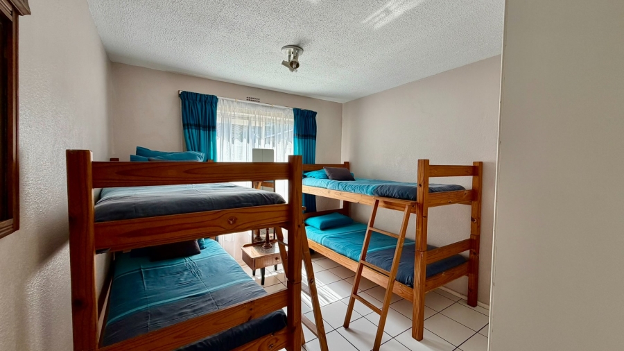 3 Bedroom Property for Sale in Uvongo KwaZulu-Natal