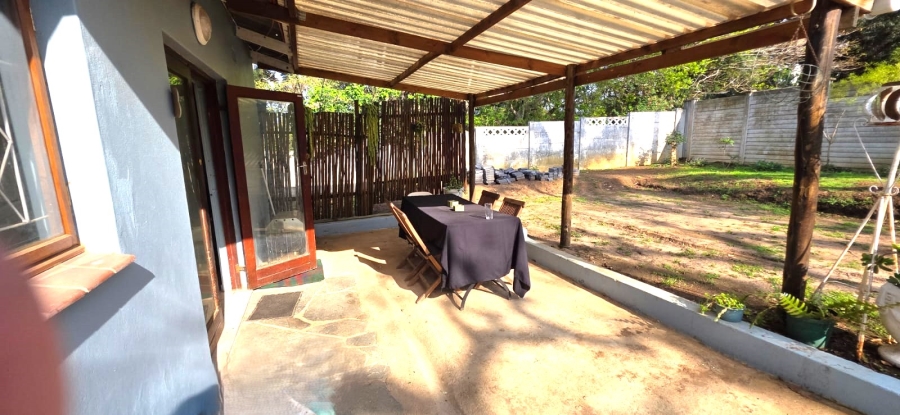 To Let 2 Bedroom Property for Rent in Umtentweni KwaZulu-Natal