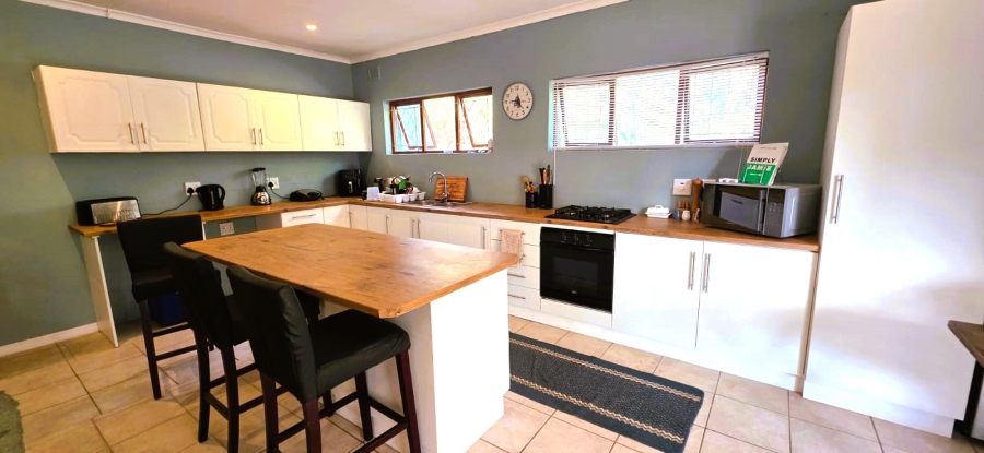 To Let 2 Bedroom Property for Rent in Umtentweni KwaZulu-Natal
