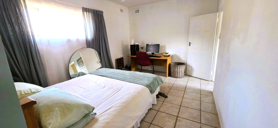 To Let 2 Bedroom Property for Rent in Umtentweni KwaZulu-Natal