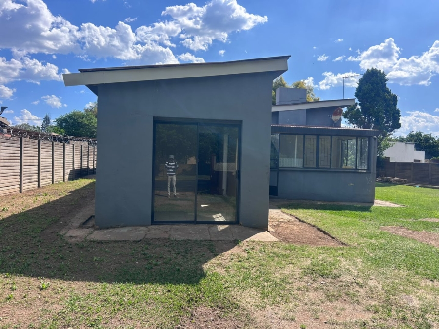 To Let 3 Bedroom Property for Rent in Arborpark KwaZulu-Natal