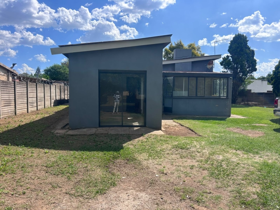 To Let 3 Bedroom Property for Rent in Arborpark KwaZulu-Natal