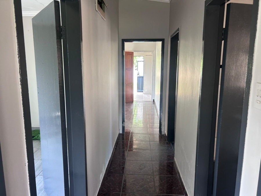 To Let 3 Bedroom Property for Rent in Arborpark KwaZulu-Natal