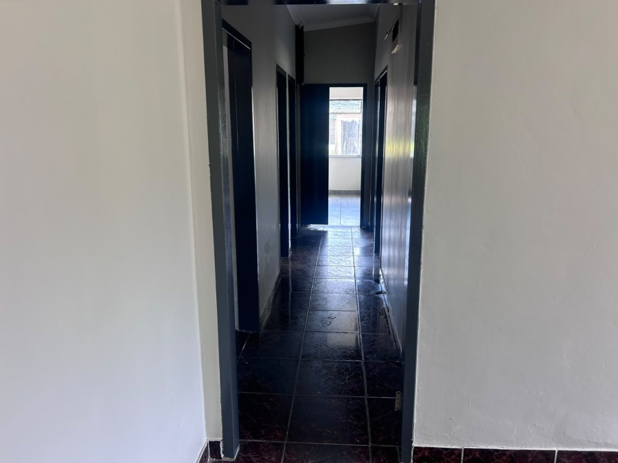 To Let 3 Bedroom Property for Rent in Arborpark KwaZulu-Natal