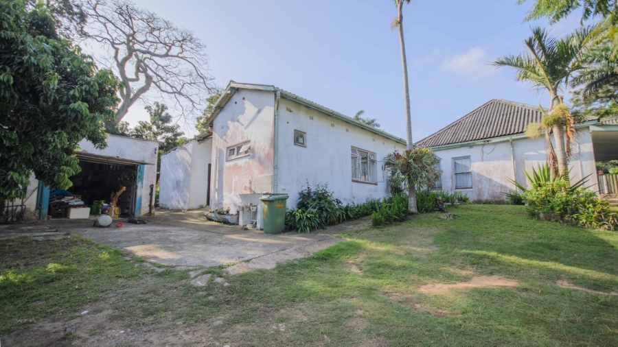5 Bedroom Property for Sale in Umtentweni KwaZulu-Natal